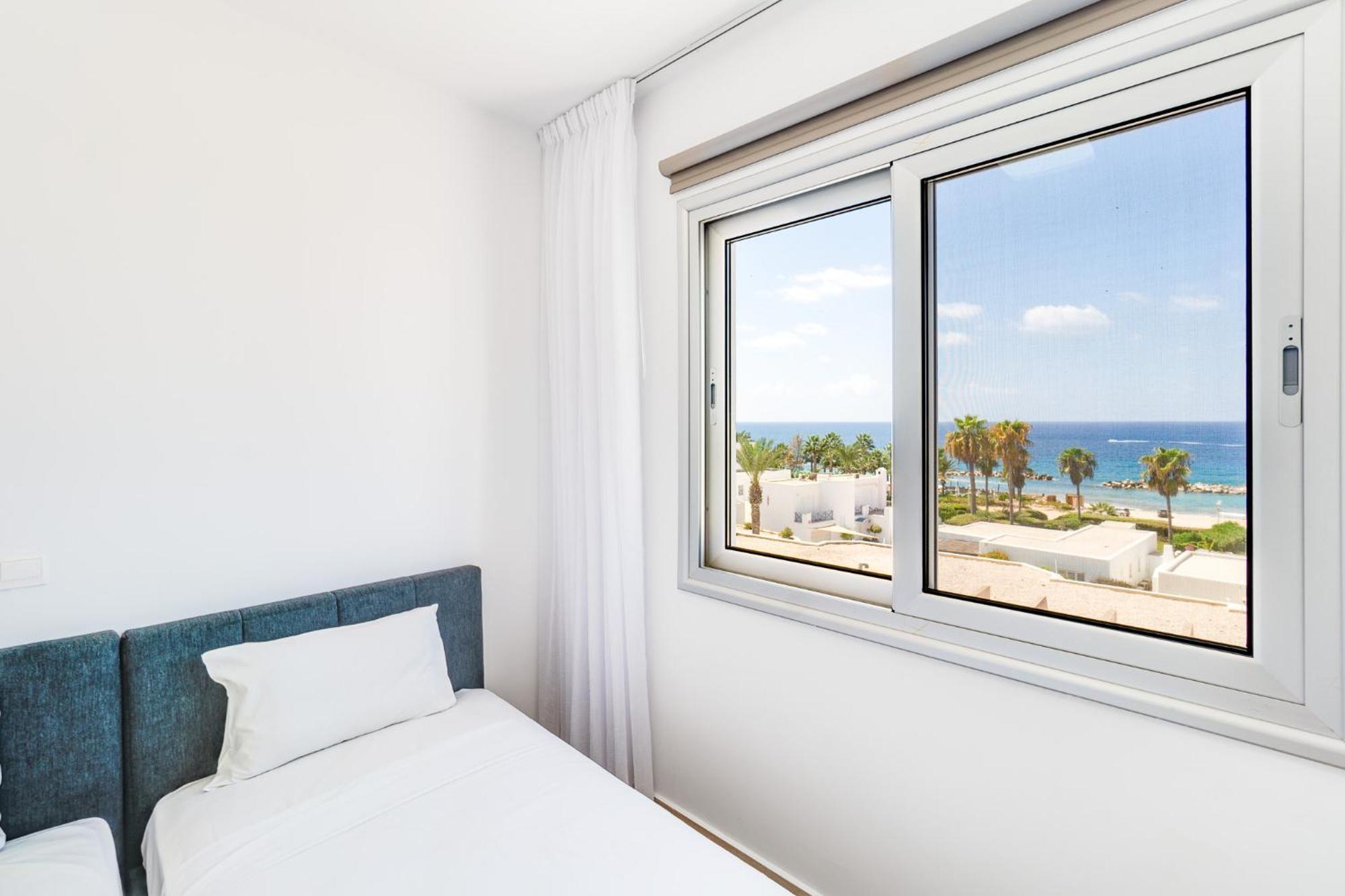 Villa Wave Blue By Ezoria Villas Klorakas Extérieur photo